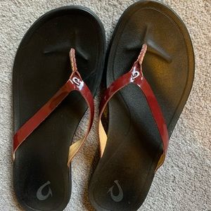 OluKai Ho ‘Opio flip flops